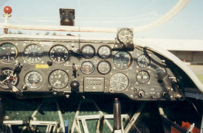 Cockpit von D-KNAS